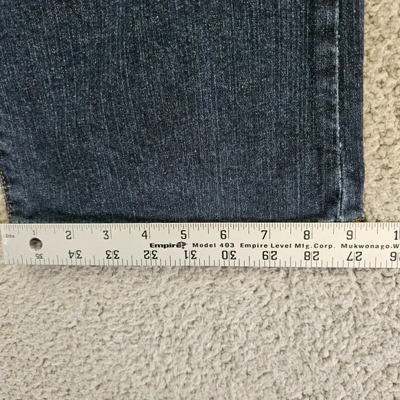 Lucky Brand Women's Jeans Dungarees Gene Montesano Mid-Rise Flare 6/28 - Picture 8 of 10